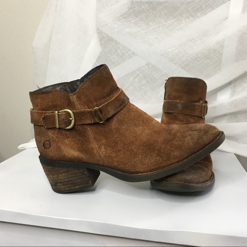 Born ankle boots 7.5